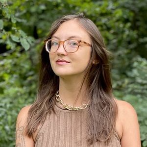 Meet your Posher, Liz